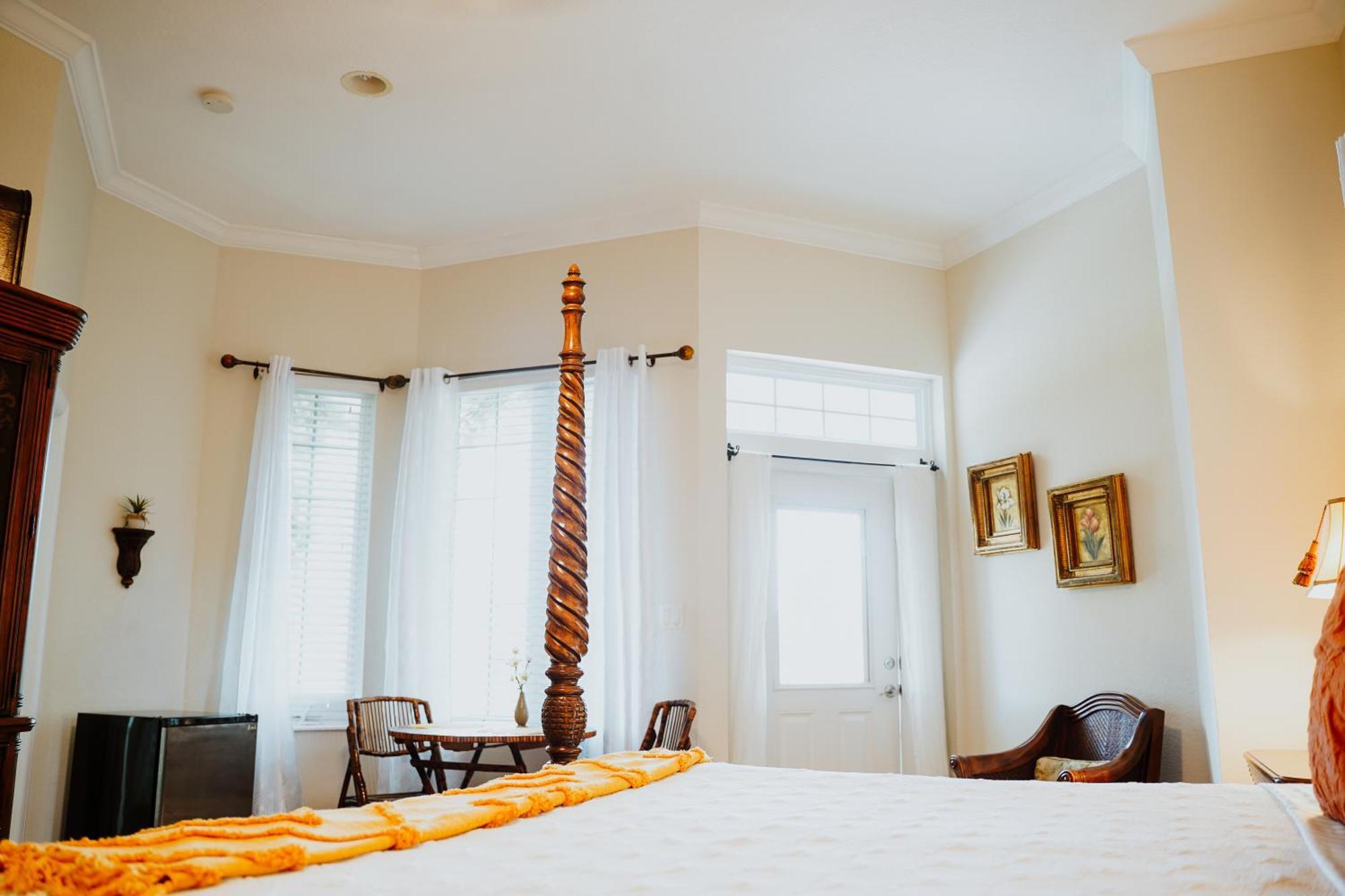 Shangri-La Boutique Bed & Breakfast West Bay Quarto foto